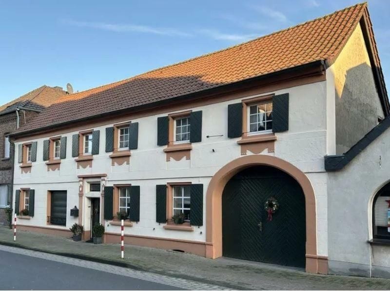 Immobilie in Schwalmtal - Sanierter Fachwerktraum mit Einliegerwohnung und großem Garten in Schwalmtal - Bild 0