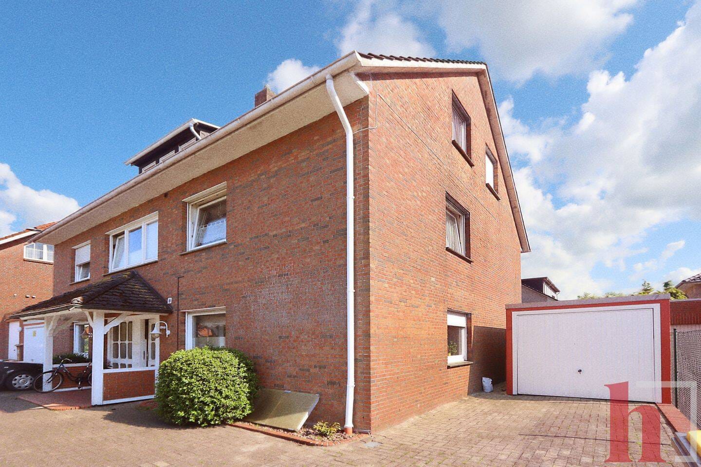 Immobilie in Lohne - Komplett vermietetes Mehrfamilienhaus (4 Wohneinheiten) mit 2 Garagen in Lohne - Bild 2