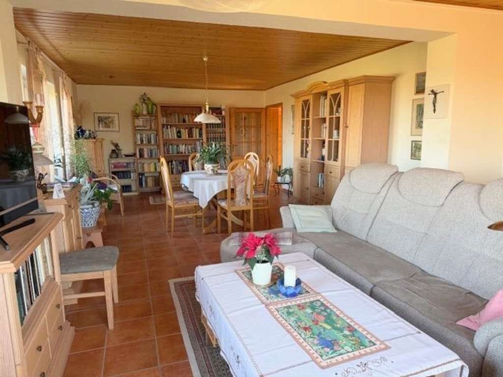 Immobilie in Gutow - Einfamilienhaus mit Seeblick in Gutow - Bild 1