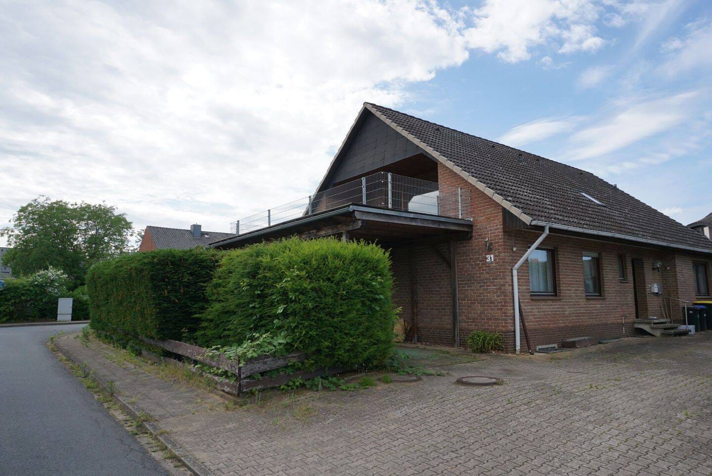 Immobilie in Embsen - Einfamilienhaus ca. 210 m² Wohnfläche mit Einliegerwohnung in 21409 Embsen, 680m² Eigentumsgrundstück, viel Platz für die große Familie  - Bild 0