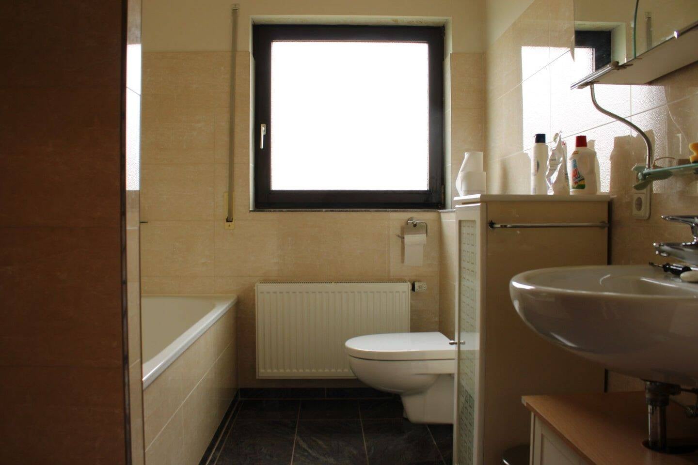 Immobilie in Stolzenau - Großzügiges Ein- Zweifamilienhaus - Bild 3