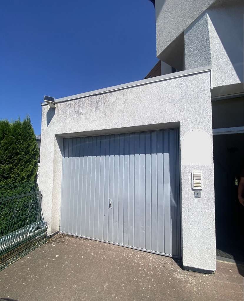 Immobilie in Alsbach-Hähnlein - Geräumige Wohneinheit in ruhiger Lage mit Balkon und Gemeinschaftsgarten in Alsbach-Hähnlein - Bild 2