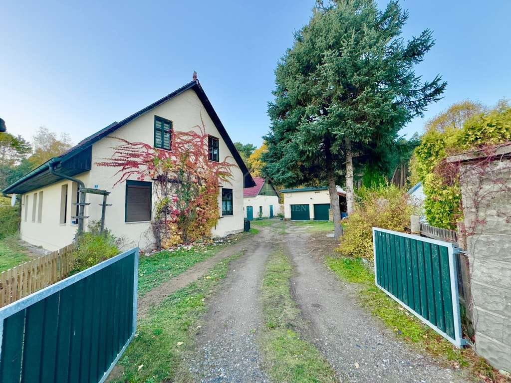 Immobilie in Nuthe-Urstromtal - Wohn- und Geschäftshäuser mit großem Grundstück- attraktive Investmentchance vor den Toren Berlins - Bild 1