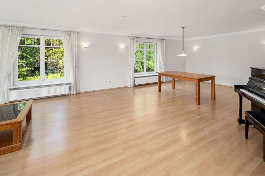 Immobilie in Grönwohld - Ein großzügiges und elegantes Zuhause mitten im Grün - Bild 3