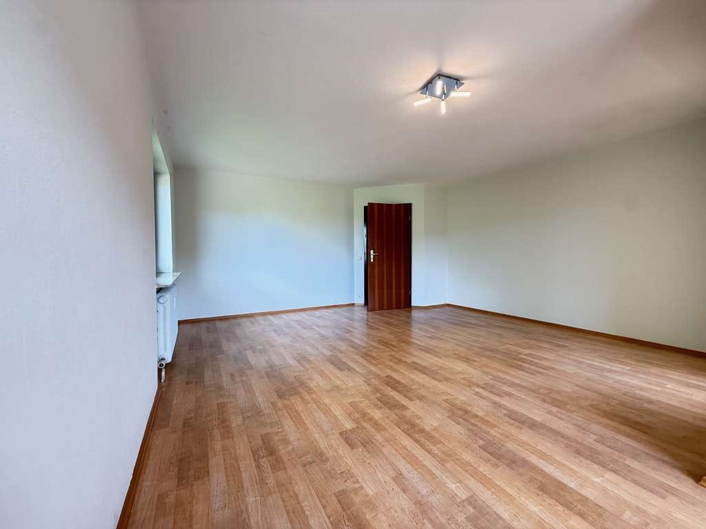 Immobilie in Forchtenberg - 2-Zi.-Wohnung mit Balkon u. Garage - Bild 1
