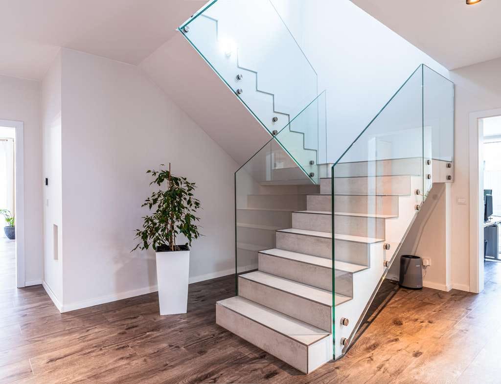 Immobilie in Großenkneten - Modernes & neuwertiges Wohnen: Exklusives Einfamillienhaus mit Doppelgarage & Sonnenterasse - Bild 3