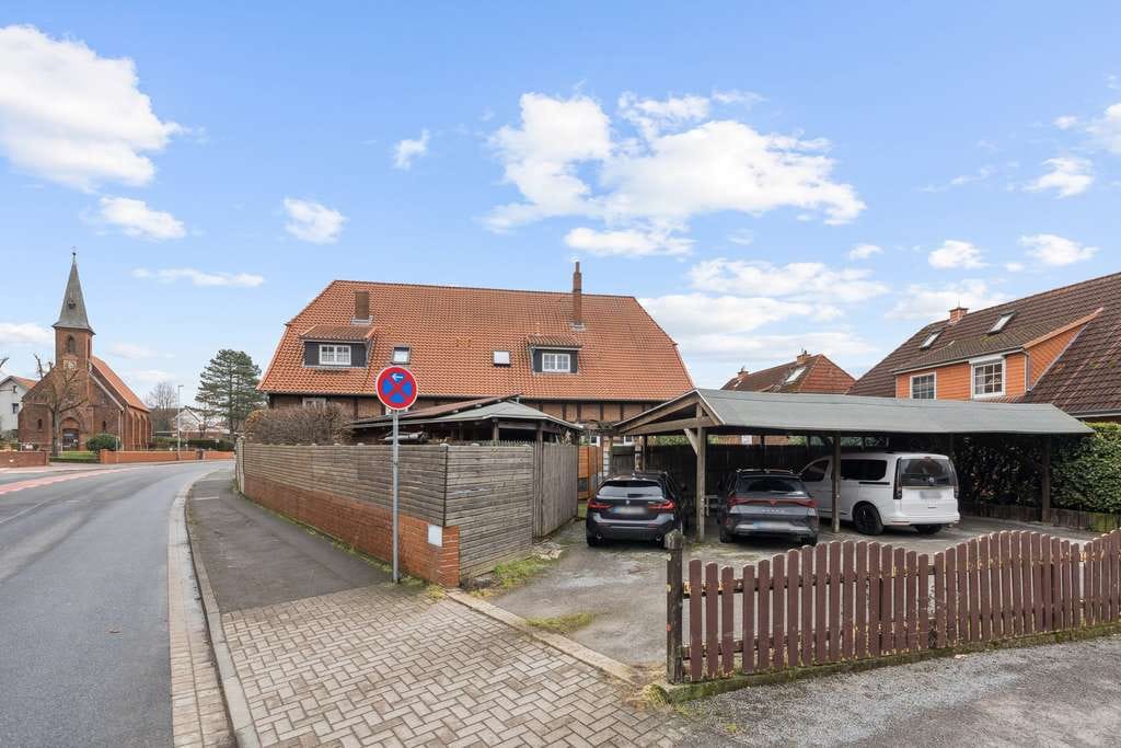 Immobilie in Seelze - Charmante denkmalgeschütze Wohnung mit Stellplatz und Garten - Bild 3