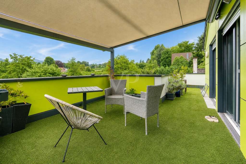 Immobilie in Sasbach - Exklusives 3-Zimmer-Penthouse - mit unverbaubarem Blick in den Schwarzwald - Bild 1