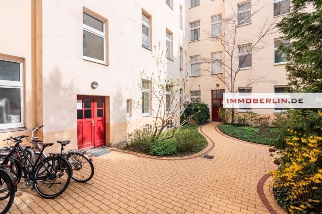 Immobilie in Berlin - IMMOBERLIN.DE - Angenehme Altbauwohnung in ruhiger Lage - Bild 1
