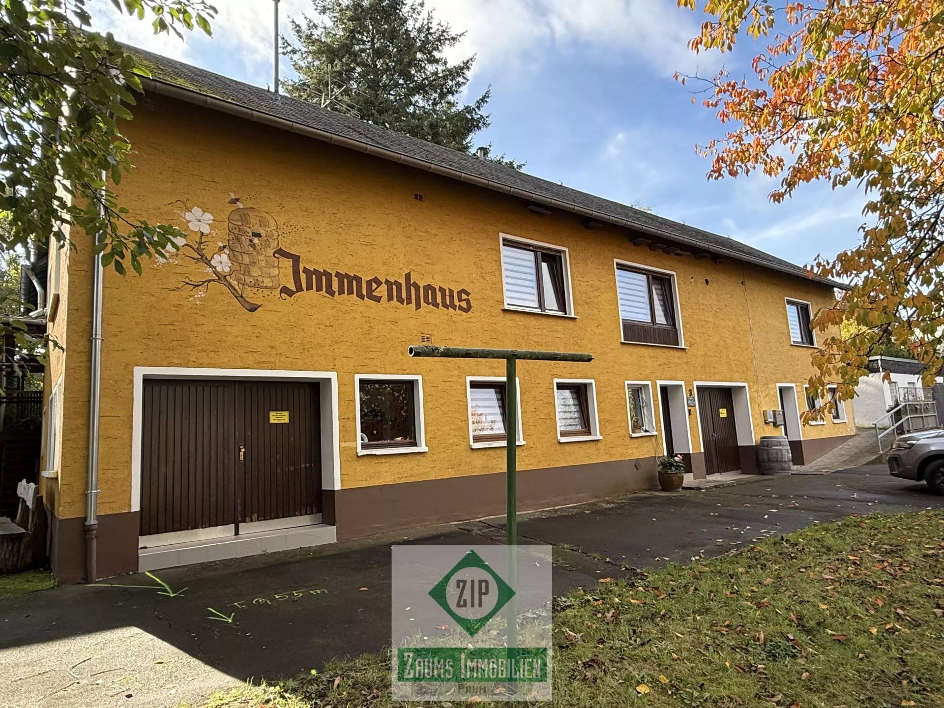 Immobilie in Oberstadtfeld - Wohnhaus mit Imkerei, Werkstatt und Hofladen mitten im Grünen der Vulkaneifel in Wallenborn - Bild 0
