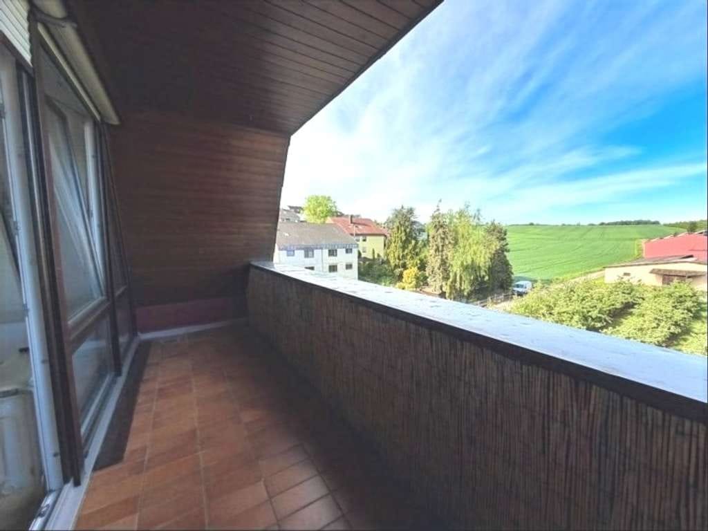 Immobilie in Leutenbach - Traumhafter Blick! 1-Zimmer-Dachgeschosswohnung mit Balkon in Leutenbach-Weiler zum Stein - Bild 4