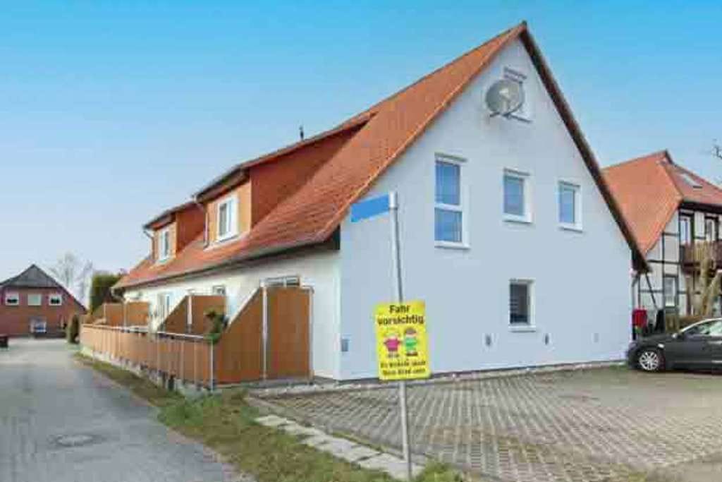 Immobilie in Prohn - Ihr Investmentpaket in Prohn bei Stralsund - 2 vermietete Wohnungen inkl. 2 Parkplätze - Bild 3