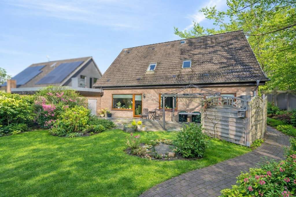 Immobilie in Schneverdingen - Charmanter Massivbungalow mit Aufstockung und separater Dachgeschosswohnung - Bild 4