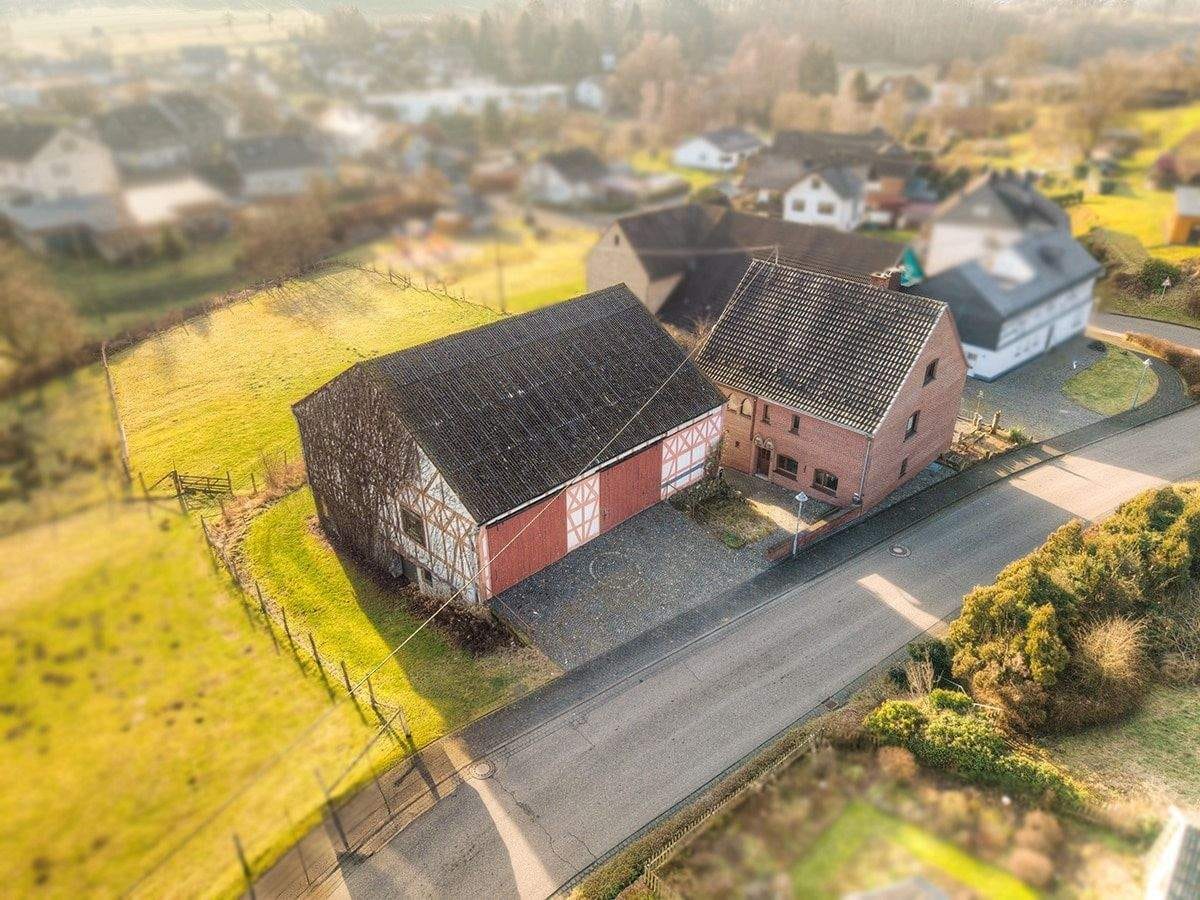Immobilie in Rodenbach - Charmantes Bauernhaus mit Scheune auf großem Grundstück! - Bild 3