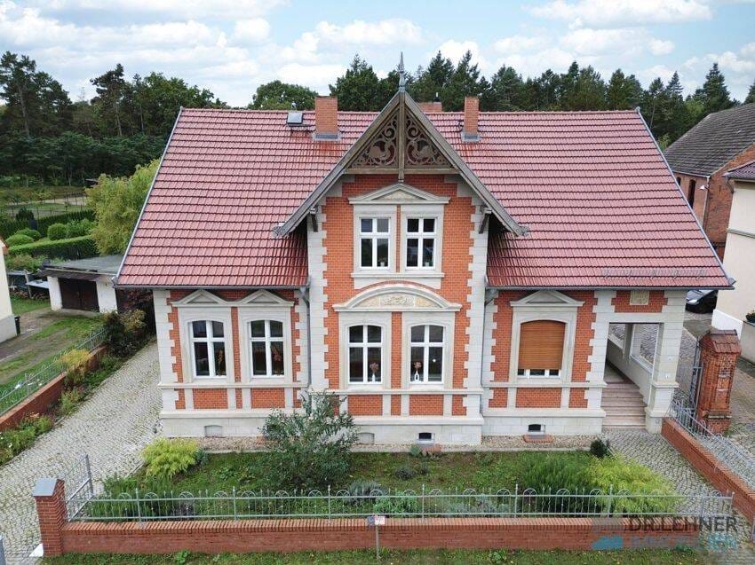Immobilie in Wittenberge - Jugendstilvilla von 1907 - Historische Eleganz mit modernem Wohnkomfort - Bild 2