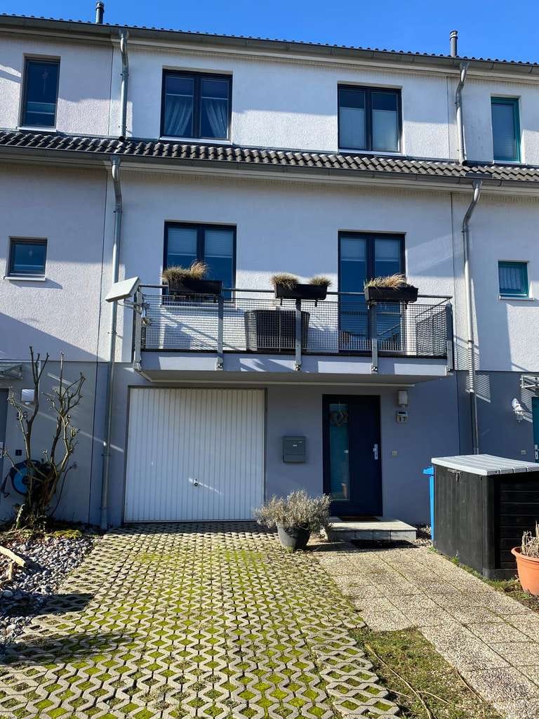 Immobilie in Binz - Stilvoll saniertes Reihenmittelhaus in Binz. Provisionsfrei vom Eigentümer. - Bild 0