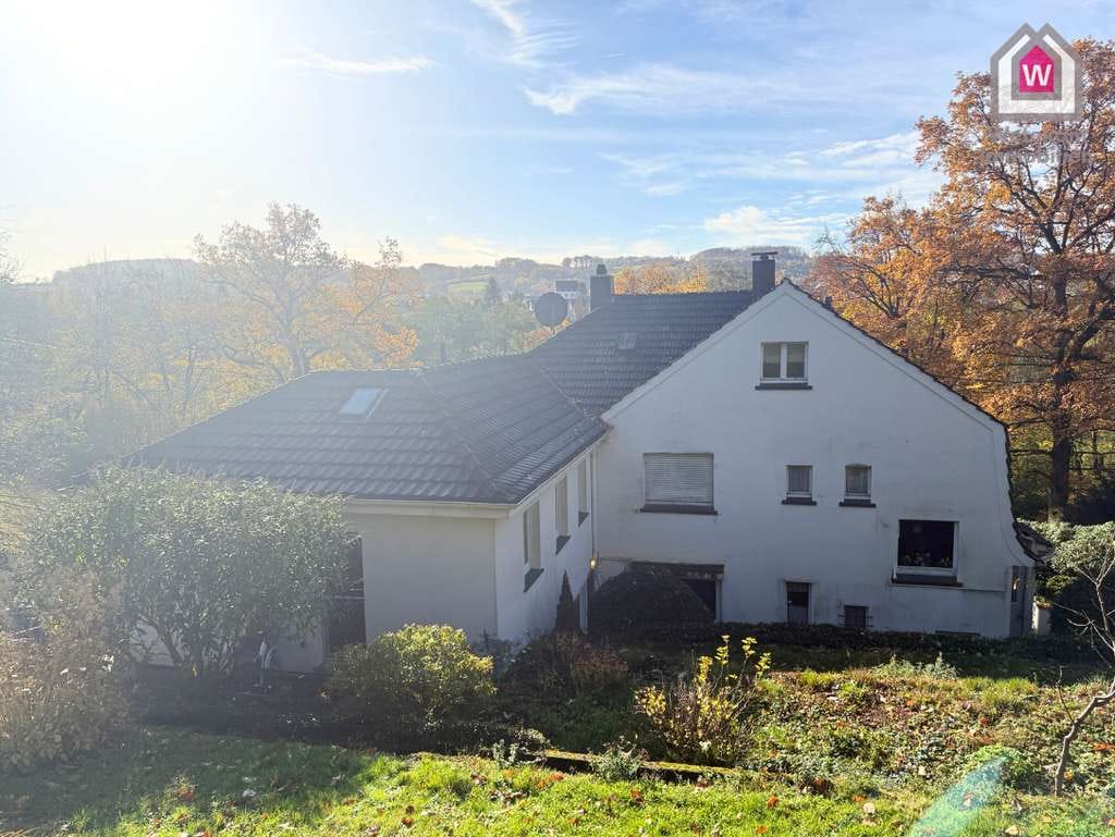 Immobilie in Gevelsberg - Gestalten, Wohnen, Wohlfühlen: Zweifamilienhaus in bester Lage von Gevelsberg - Bild 1