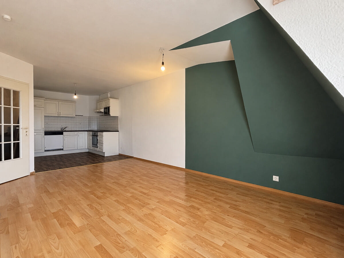 Immobilie in Wiefelstede - Attraktive Kapitalanlage: Vermietete Dachgeschosswohnung mit Balkon & Stellplatz in Metjendorf - Bild 3