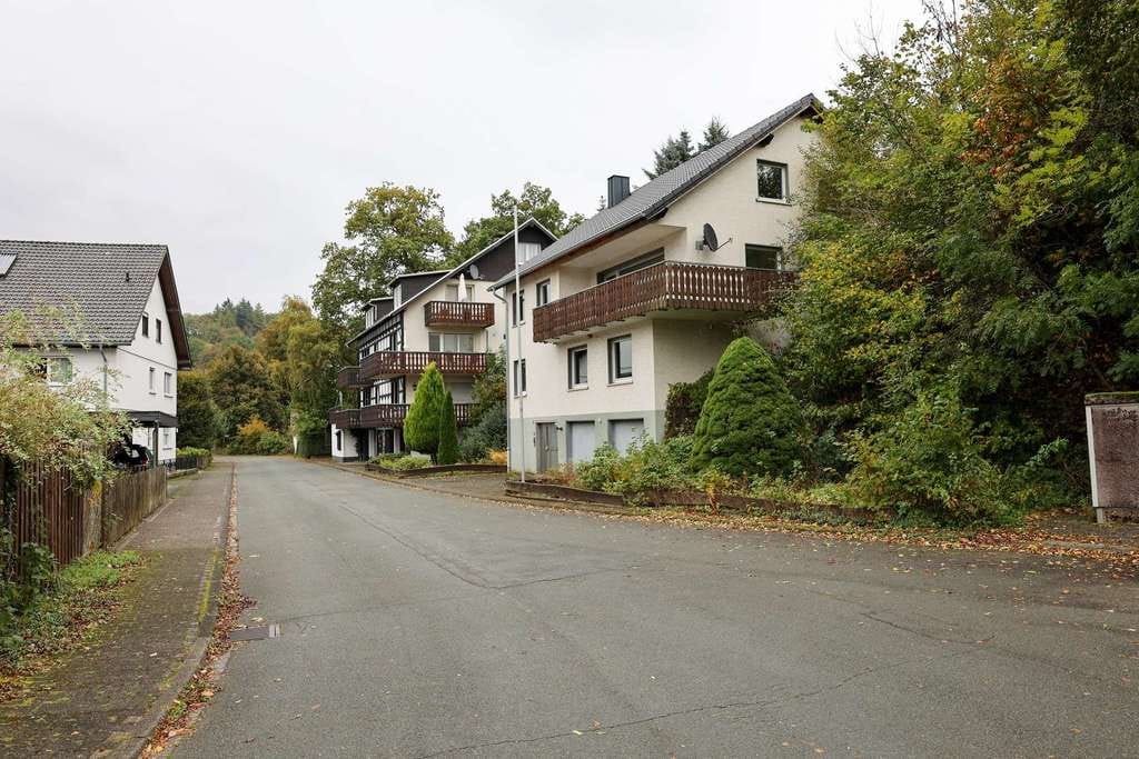 Immobilie in Olsberg - Großes Haus. 3 Wohnungen realisierbar! - Bild 0