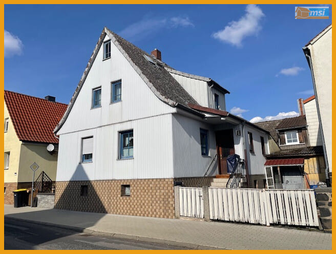 Immobilie in Schwalmtal - WOHNHAUS MIT EHEMALIGER SCHREINERWERKSTATT 
KEINE KÄUFERPROVISION! - Bild 0