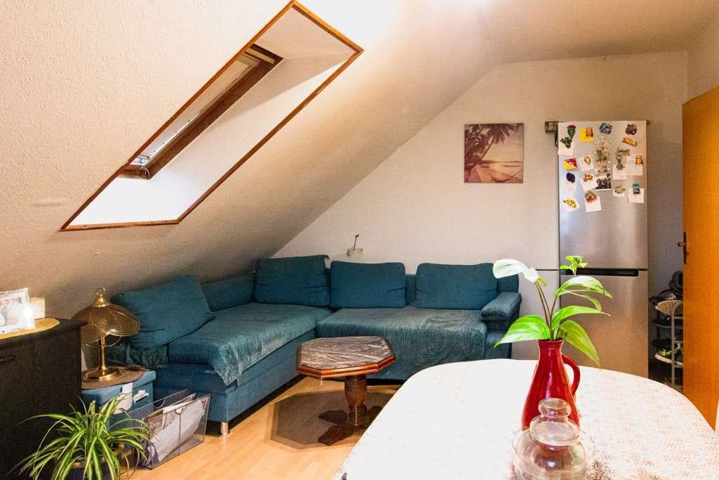 Immobilie in Auggen - Angebautes Einfamilienhaus mit Renovationsbedarf in Auggen - Bild 4