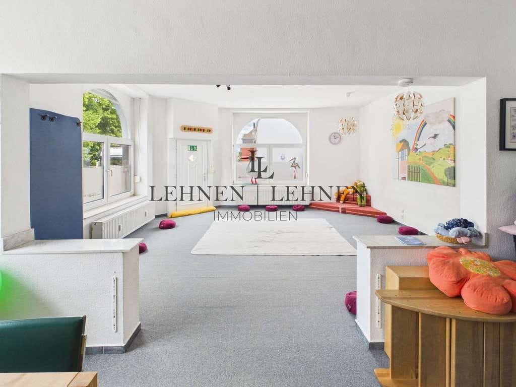 Immobilie in Eschweiler - Wohn- und Geschäftshaus mit Teilungspotenzial – 4 Einheiten, DG frei, neue Gasheizung - Bild 1