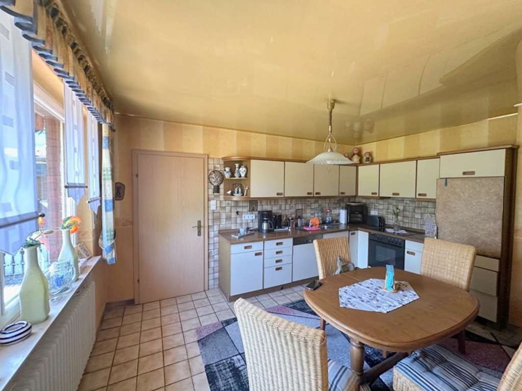 Immobilie in Meppen - Gepflegtes Wohnhaus mit Einliegerwohnung & 2 Garagen in Meppen-Hüntel - Bild 4