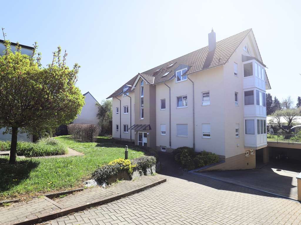 Immobilie in Heitersheim - großzügige 3-Zi.-Wohnung in Heitersheim – perfekt für Eigennutzer und Investoren - Bild 1