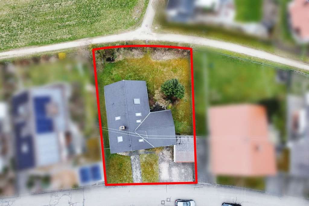 Immobilie in Illerrieden - Viel Raum für Ihre Wohnideen – EFH mit 812 m² Grundstück in ruhiger Lage - Bild 1