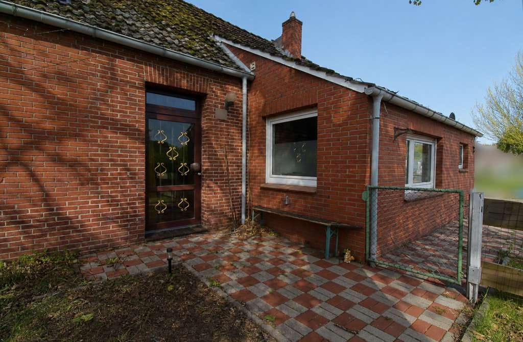 Immobilie in Westoverledingen - Renovierungsbedürftiges Fehnhaus mit solider Substanz  – kurz vor - Bild 2