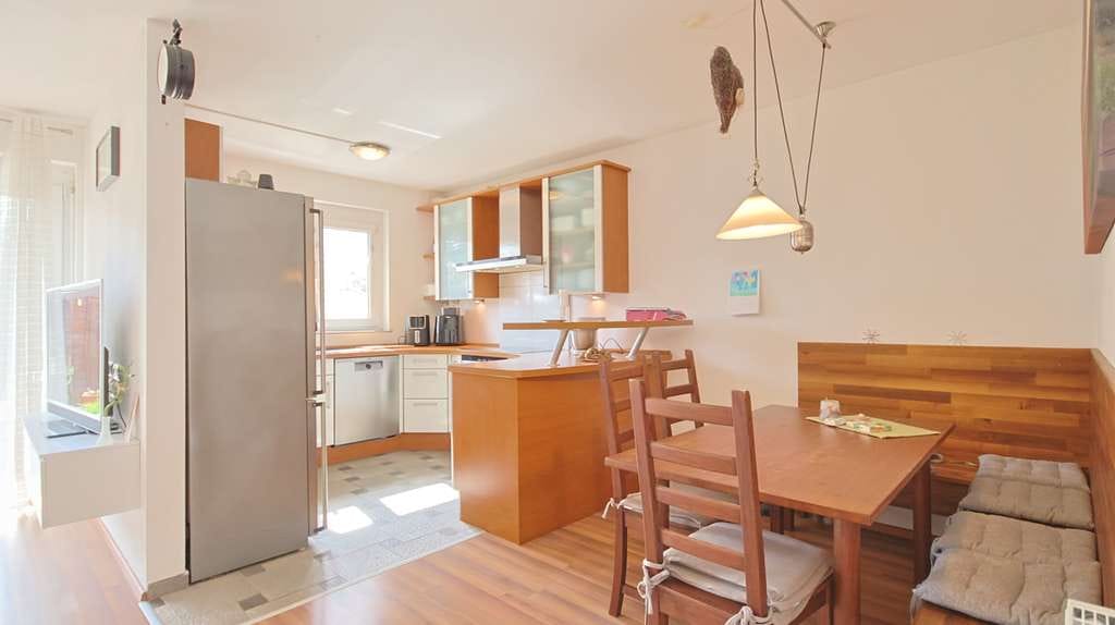 Immobilie in Einhausen - Stilvolle Maisonette - Wohnung mit sonniger Terrasse und eigenem Garten in kleiner Einheit. - Bild 1