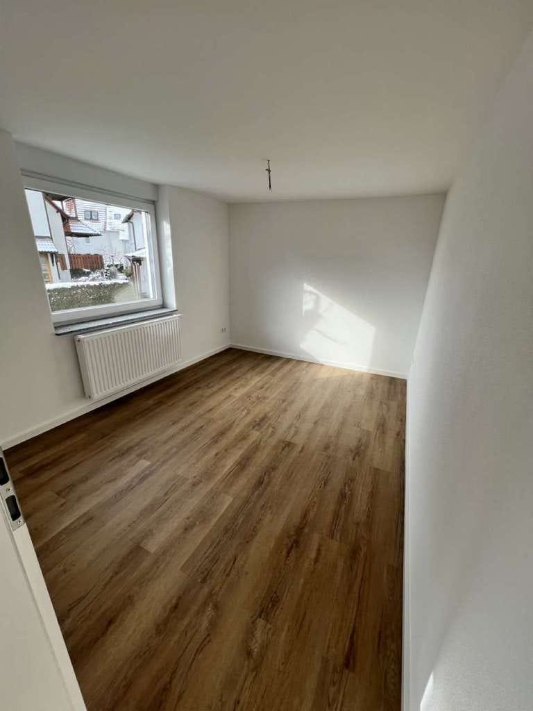 Immobilie in Kusterdingen - Freundliche 2-Zimmerwohnung mit Einbauküche in bevorzugter Lage von Kusterdingen - Bild 2