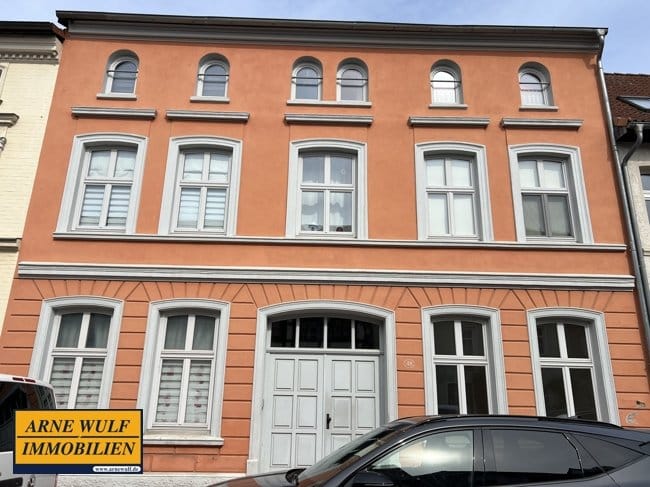 Immobilie in Parchim - Mehrfamilienhaus / Stadthaus in zentraler Altstadtlage von Parchim - Bild 0