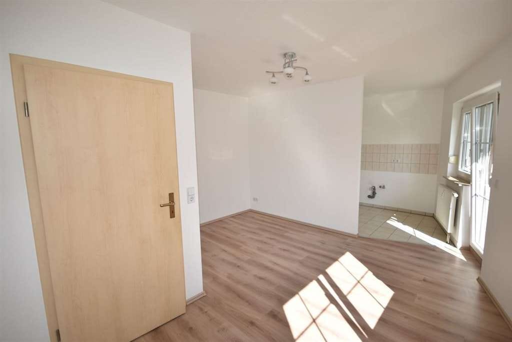 Immobilie in Burgstädt - °°°° Sofort beizehbar diese kleine, helle Wohnung !°°°° - Bild 4
