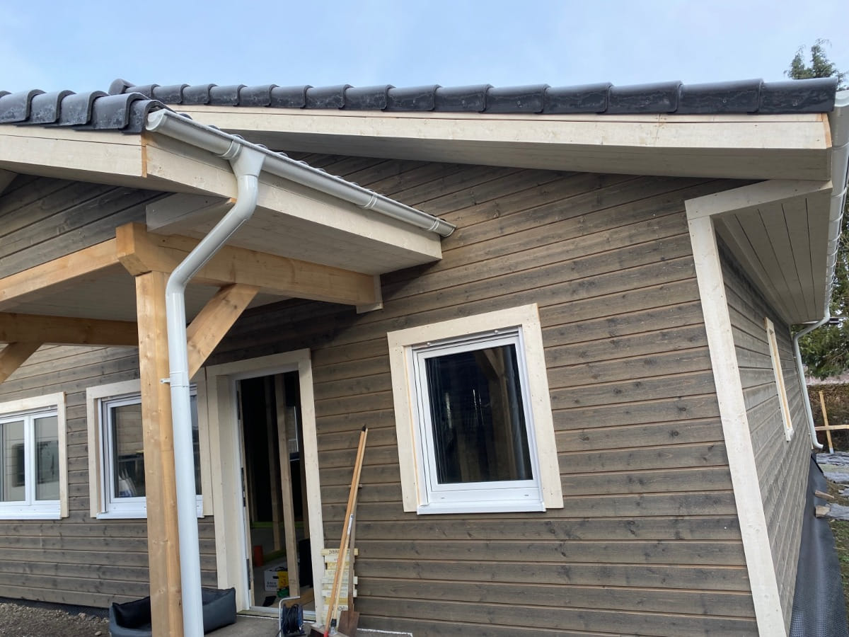 Immobilie in Biebertal - MFImmobilien.com - Neubau-Bungalow im Stil eines Ferienhauses in Biebertal OT - Bild 2