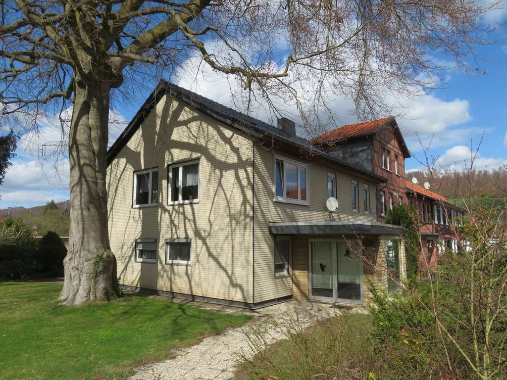 Immobilie in Delligsen - *Delligsen* 190 m² großes REH mit 1552 m² Grundstück. - Bild 0