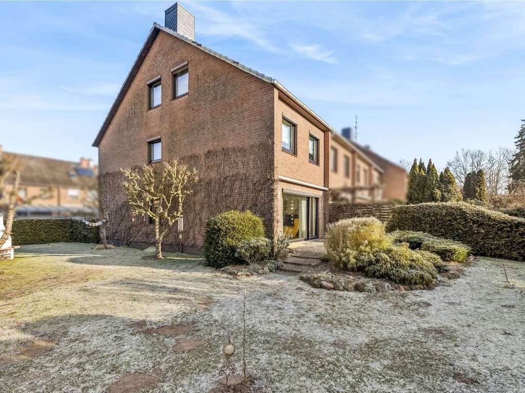 Immobilie in Büchen - Großzügiges Reihenendhaus mit viel Platz für die Familie in Büchen - Bild 0