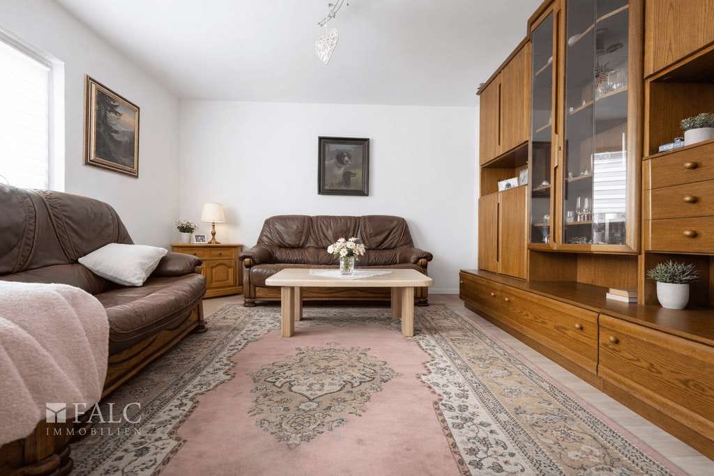Immobilie in Velbert - Langfristig investieren – VERMIETETE & gepflegte 2-Zimmer-Wohnung mit Balkon in Top-WEG-Anlage - Bild 2