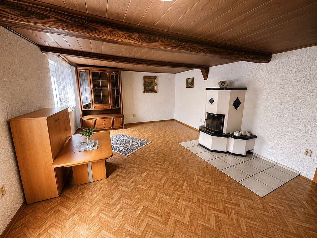 Immobilie in Karlstein am Main - Sanierungsbedürftiges Wohnhaus mit Nebengebäuden und viel Potenzial in Dettingen - Bild 1