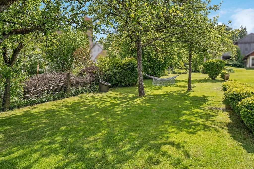 Immobilie in Fuchstal - Urlaub zuhause: Einzigartiges Wohnhaus mit traumhaftem Garten in Leeder - Bild 3