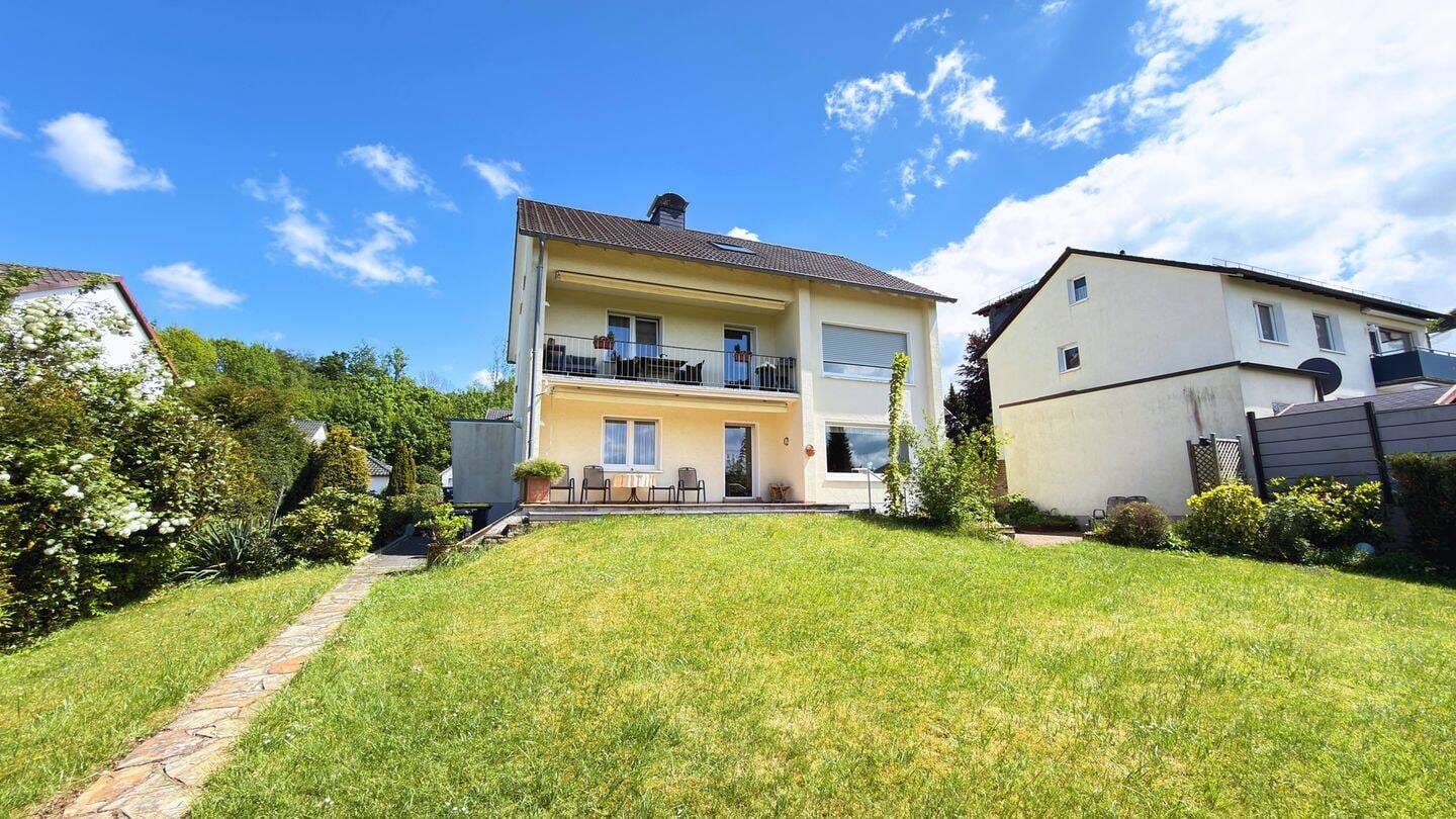 Immobilie in Menden - Zweifamilienhaus auf Erbpacht in Menden Lahrfeld mit direkter Waldrandlage! - Bild 2