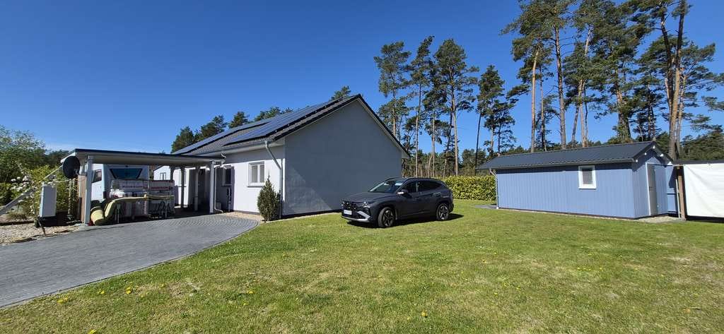 Immobilie in Gorleben - Moderner, neuwertiger Bungalow mit PV-Anlage,  Wärmepumpe, Wallbox, Klima, Vollbad, EBK, 3 Carports - Bild 4