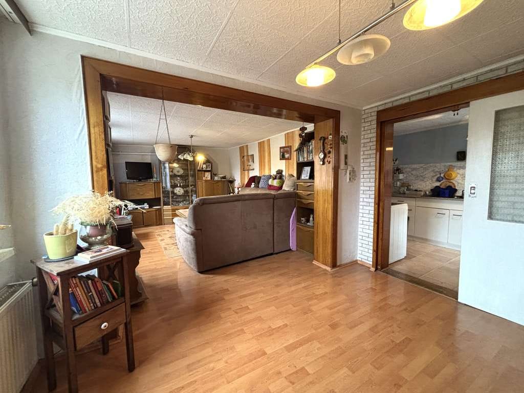 Immobilie in Völpke - Viel Platz: Interessantes Zweifamilienhaus mit großem Garten in Badeleben - Bild 1