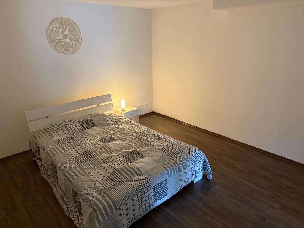 Immobilie in Lambrecht - Ein- Zweifamilienhaus mit bester Aussicht in Lambrecht zwei Garagen - Bild 4