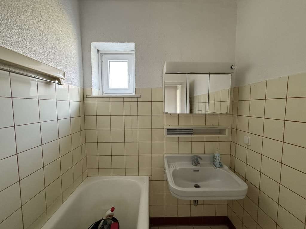 Immobilie in Mitterteich - Renovierungsbedürftiges Wohnhaus mit Garage in Mitterteich! - Bild 4