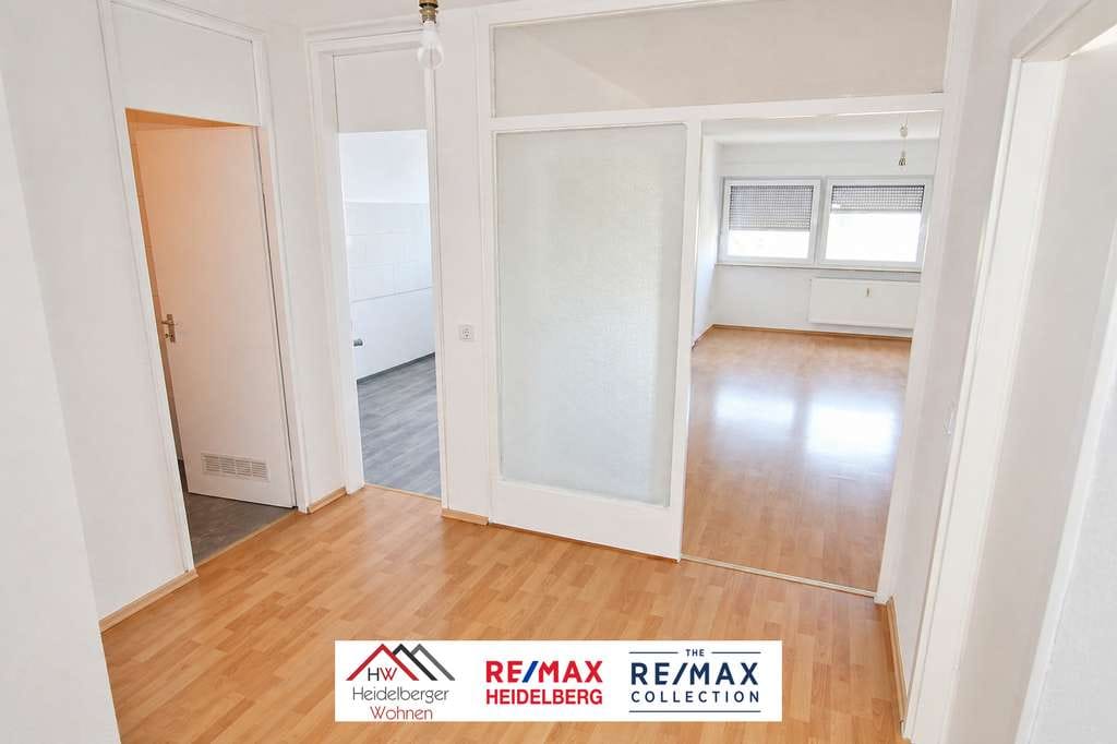 Immobilie in Eppelheim - Modernisierte 3,5-Zimmer-Wohnung mit ca. 78 m², Balkon, Garage, Kellerabteil & Weitblick über Eppelh - Bild 2