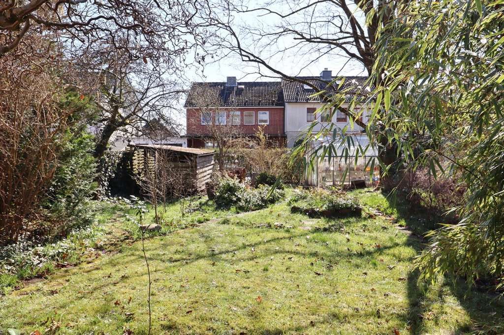 Immobilie in Kaltenkirchen - Kettenreihenhaus auf schönem & großzügigen Grundstück mit Potential in Kaltenkirchen - Bild 4