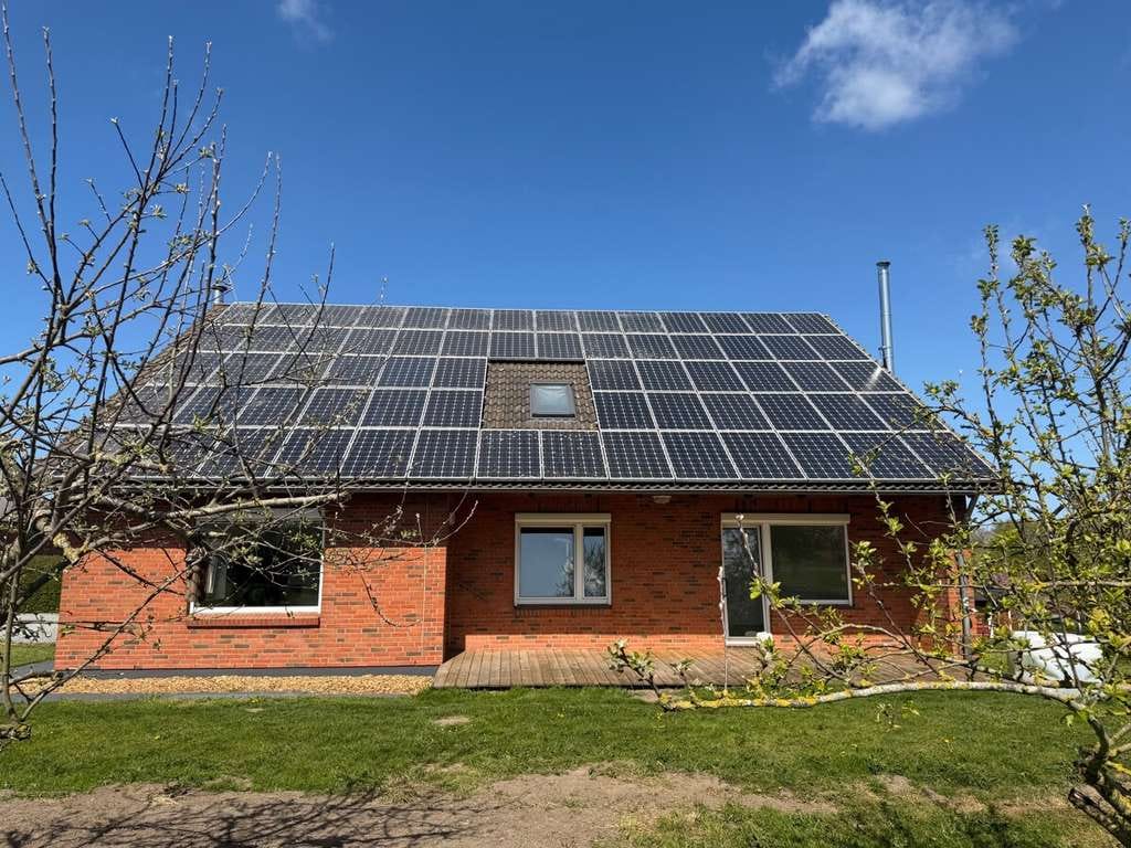Immobilie in Wangels - Zweifamilienhaus in idyllischer Lage mit PV-Anlage und Erweiterungsoption - Bild 3