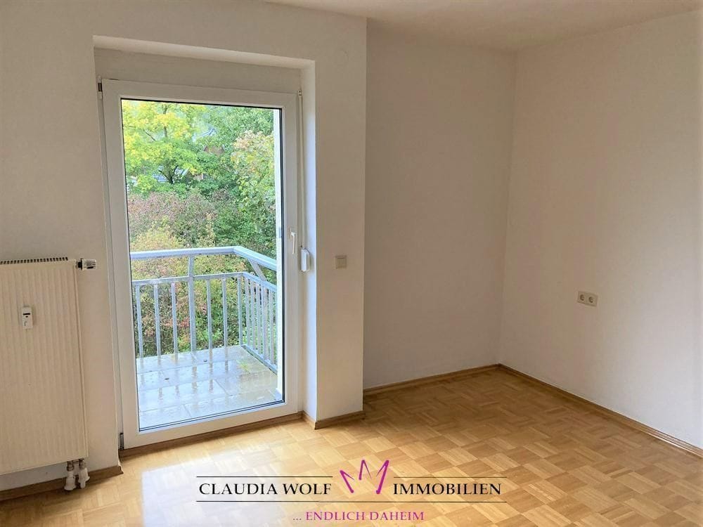 Immobilie in Aurach - *** HOHE GASPREISE? NEIN, DANKE! Sparsame und schöne 2-Zi.-Eigentumswohnung mit Sonnenbalkon in Aurach *** - Bild 2