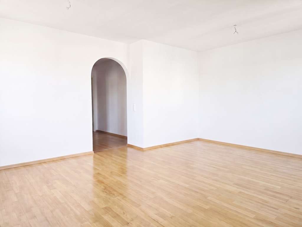 Immobilie in Illertissen - Helle 3-Zimmer-Wohnung mit Balkon in ruhiger Lage in Illertissen - ideal als Kapitalanlage - Bild 1
